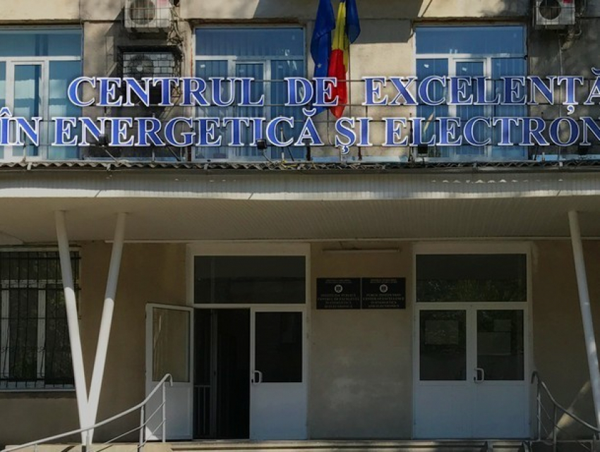 Большие суммы за закрытие задолженностей вымогали у студентов преподаватели столичного учебного центра