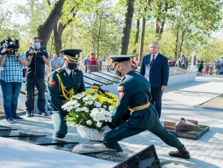 В Скулень восстановлен мемориал павшим в годы Великой Отечественной войны