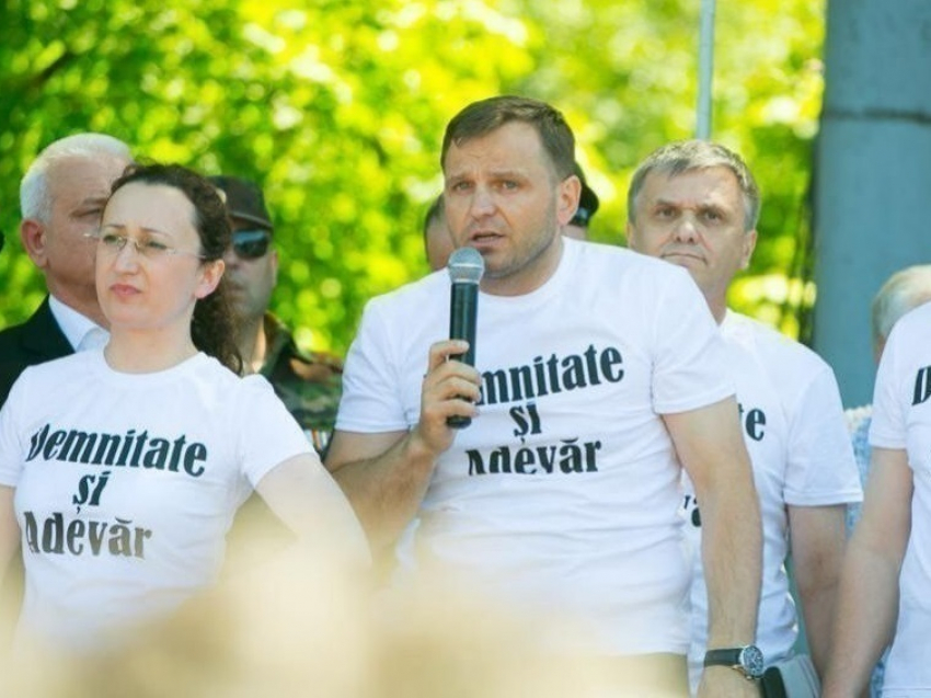 Андрей Нэстасе хочет освободить страну от захвата, сотрудничая с захватившей Молдову Демпартией 