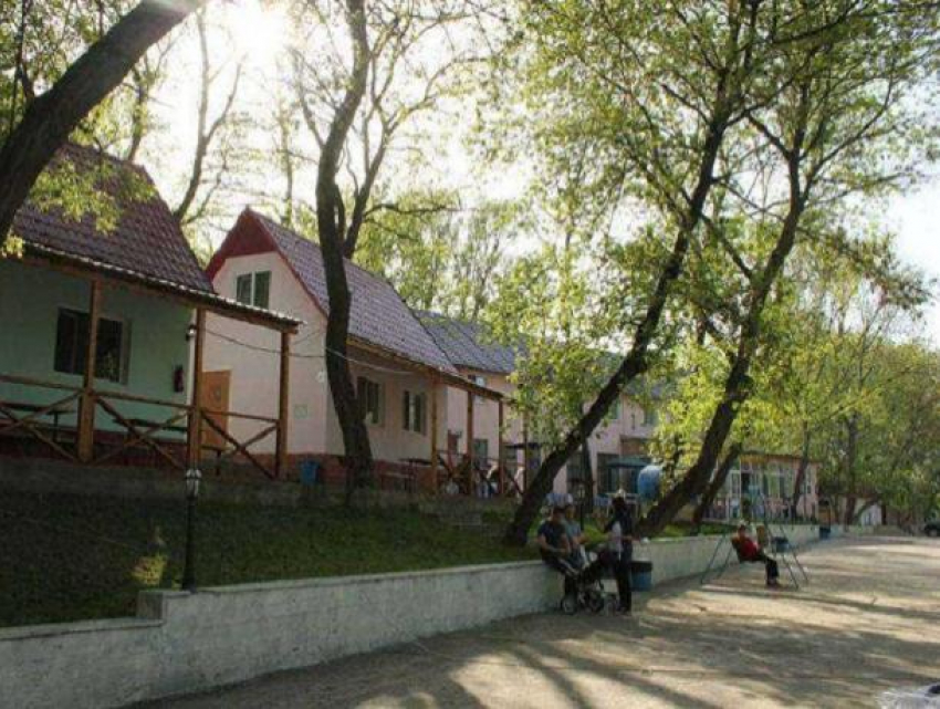 Детские лагеря и бальнеологические санатории останутся закрытыми до конца июня