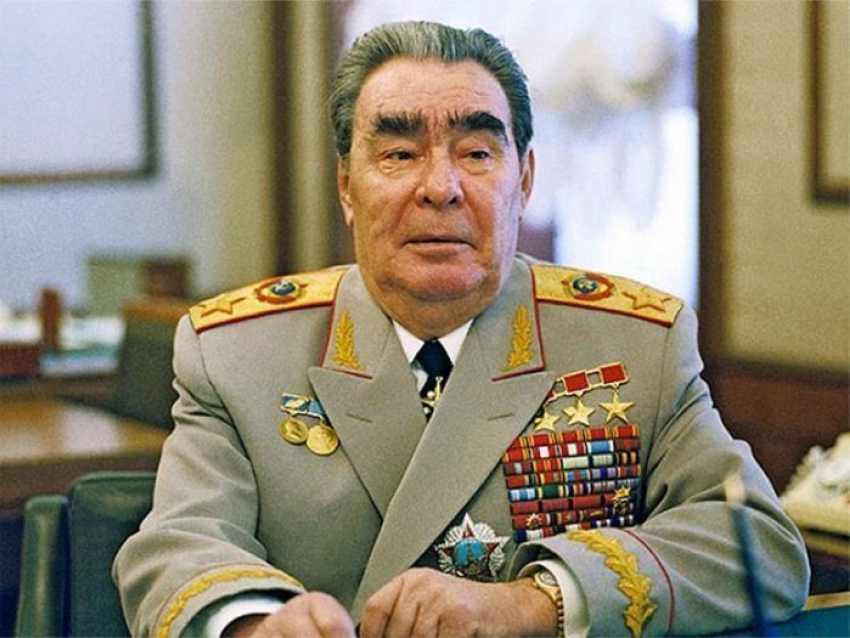 Календарь: 6 декабря – родился  глава  Советского государства Леонид Ильич Брежнев