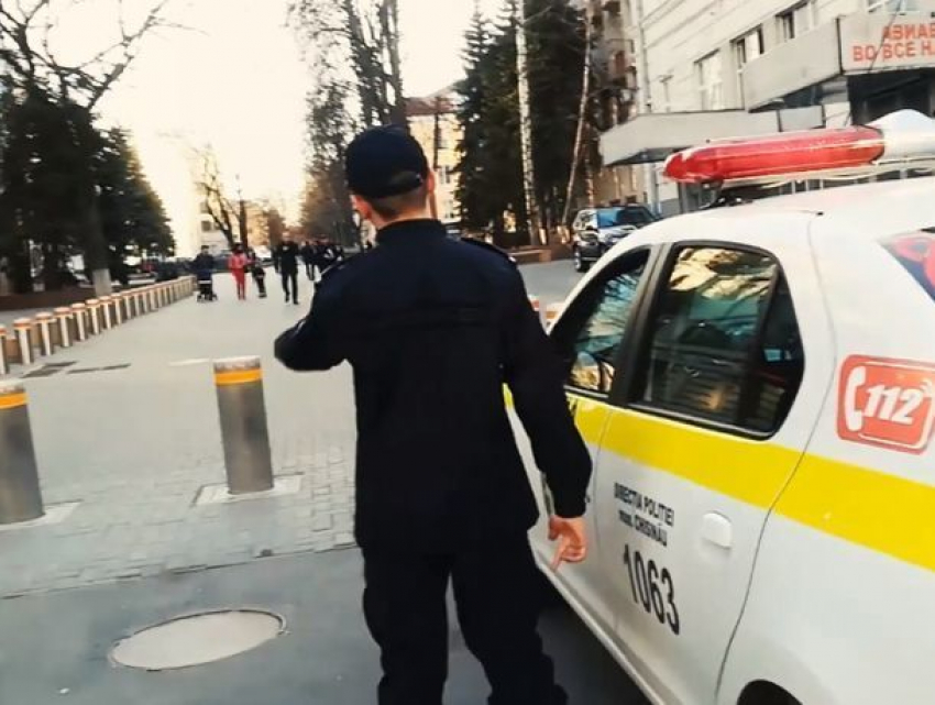 "Вы молдаванин или русский» - кишинёвский полицейский шокировал активиста