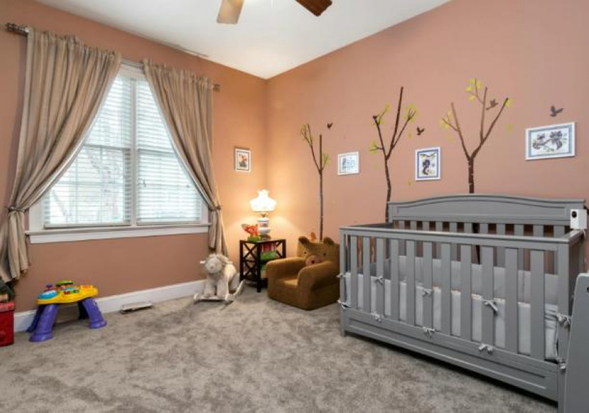 Родители жалуются на неофициальные сборы в школах и детсадах