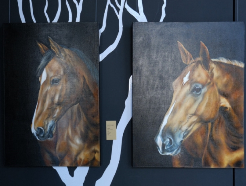 Картины Натальи Карагоз из Молдовы экспонированы Нур-Султане