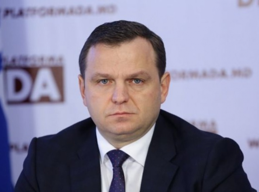 Нэстасе грозится обставить Додона во втором туре президентских выборов