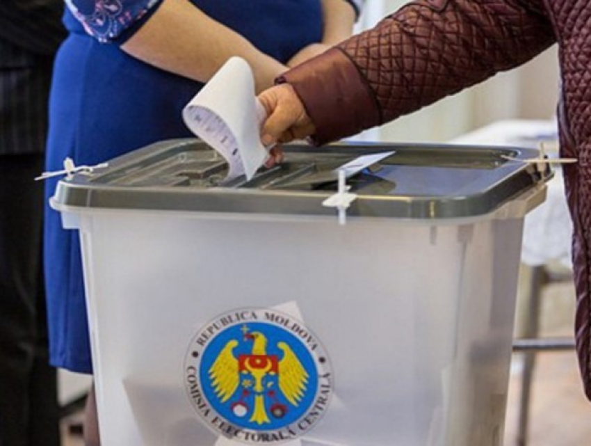 Выборы в Молдове - цветастые бюллетени, предупреждение ЦИК и крупные штрафы