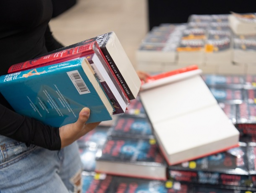 Книжные с бесплатной доставкой