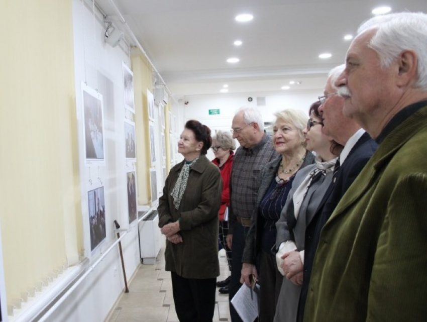 В Кишиневе открыта выставка, посвященная Евгению Примакову