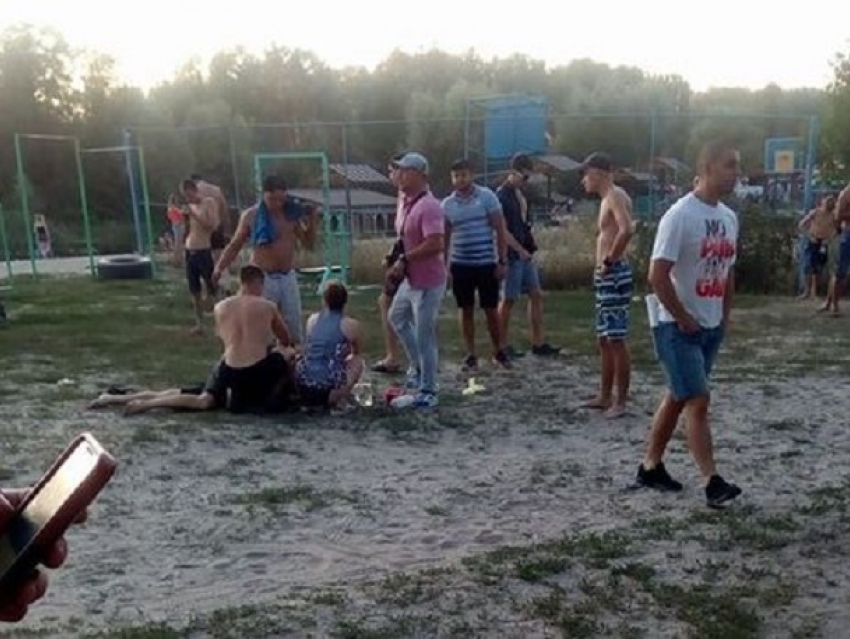 Кровавая бойня: расстрел взрослых и детей на украинском пляже попал на видео