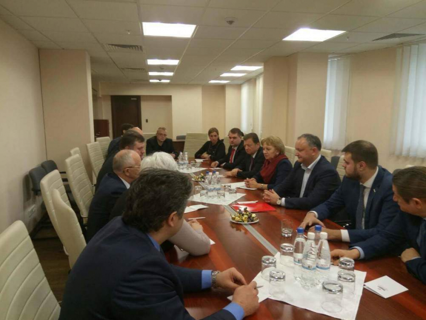 Депутаты всех фракций Госдумы РФ намерены принять участие в съезде ПСРМ, на котором переизберут председателя 