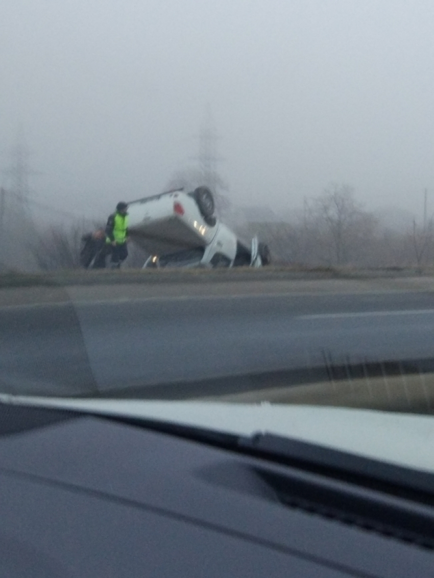 На Каля Орхеюлуй этим утром перевернулась машина 