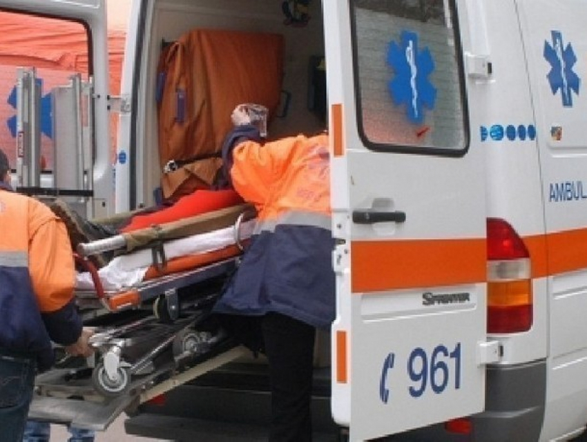 Глубоко беременная женщина из района Леова получила удар током