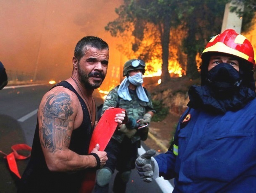 Живший около меня мужчина сгорел, - уроженец Молдовы о катастрофических пожарах в Греции