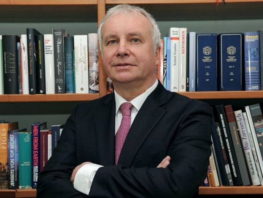 Политолог объяснил принципы функционирования НПО в Молдове