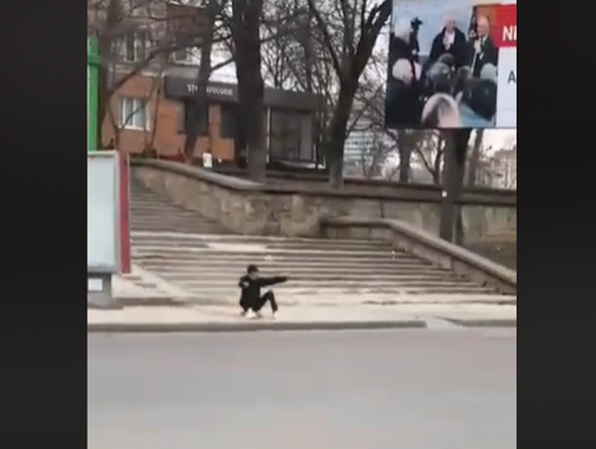 По проспекту Дачия замечен экстремал-подросток, рискующий попасть под колёса авто