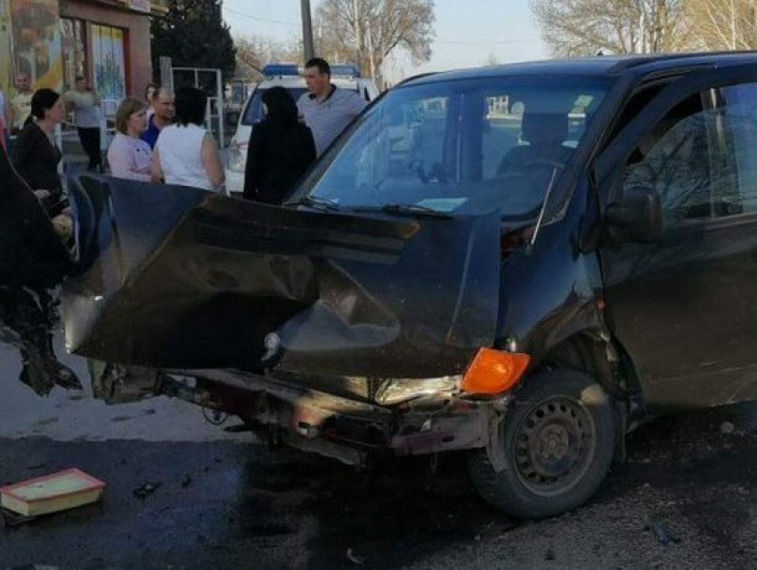 Девушка, молодой человек и пенсионер погибли в страшной аварии в Фалештском районе