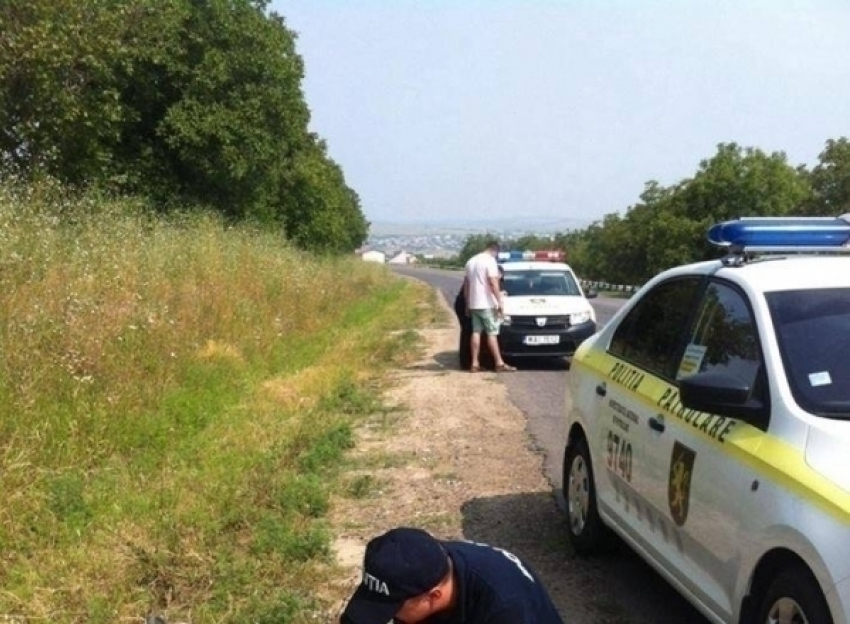 Яму на Скулянке засыпали щебнем, а с завтрашнего дня начнут менять трубы 