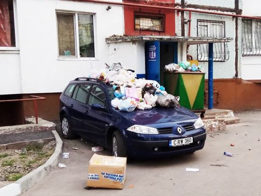 Месть по-чекански: пренеприятное наказание ждало неудачно припарковавшегося водителя 