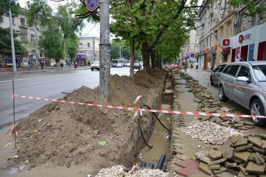 Демонтированные с ремонтируемых улиц Кишинева материалы бесследно исчезли