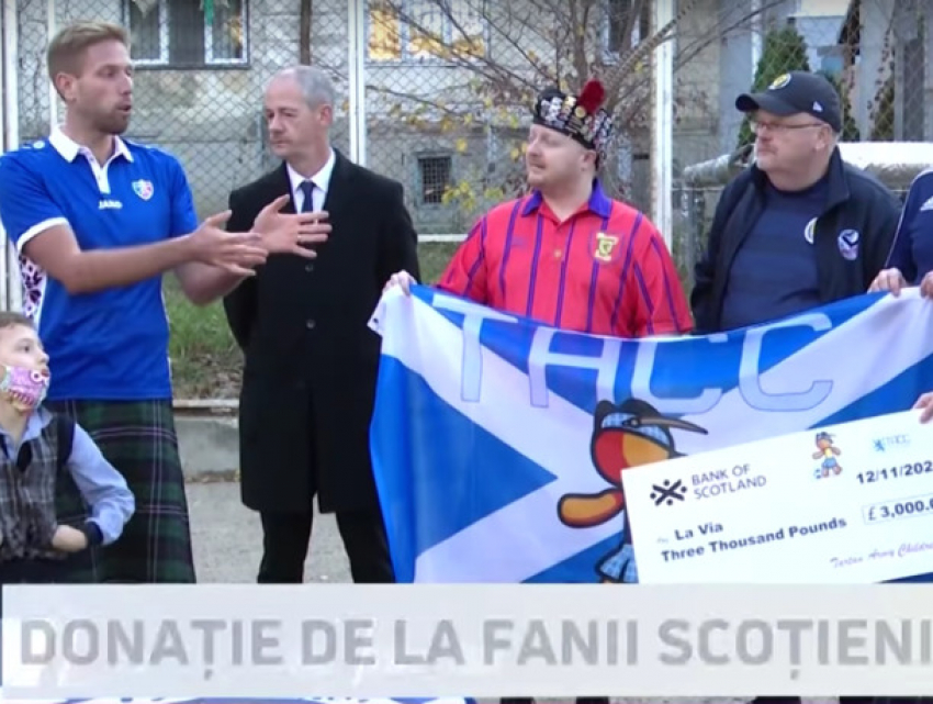 Шотландские болельщики пожертвовали 3000 фунтов ассоциации, которая заботится о детях