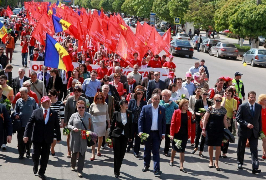 Президент примет участие в марше и митинге по случаю 1 мая