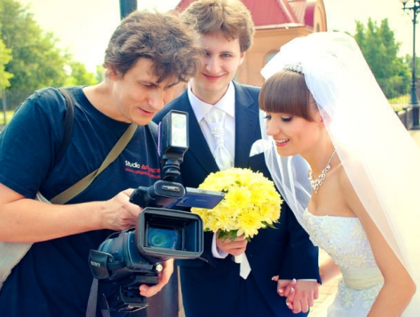 Свадебных фотографов, видеооператоров и музыкантов призвали «сдаться» в руки налоговиков