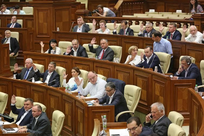 Социалисты подвели итоги весенне-летней сессии парламента 