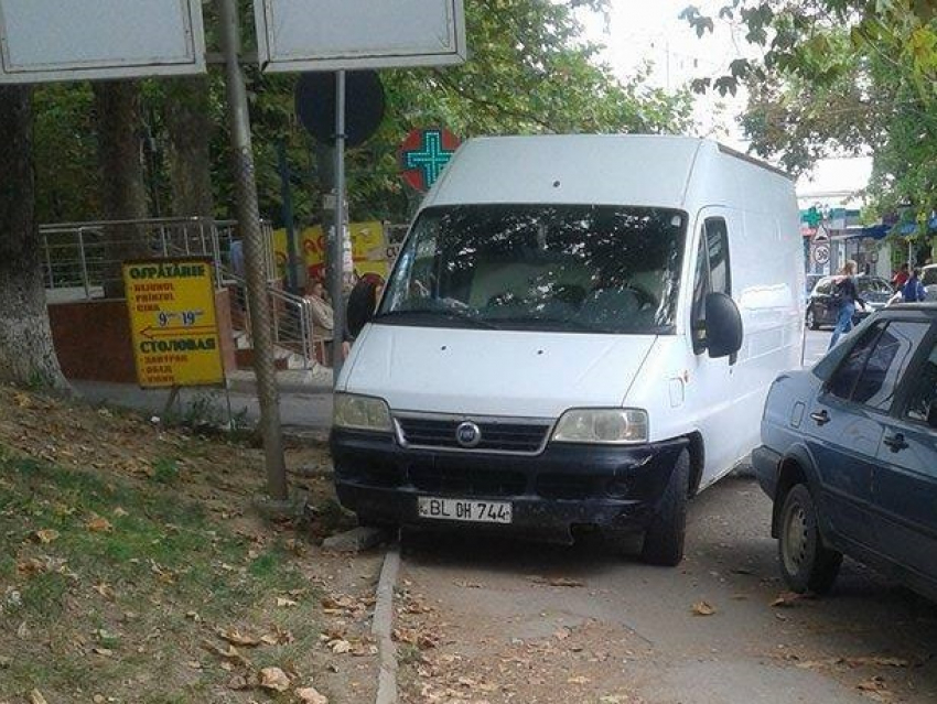 О проблемах парковки в очередной раз высказался житель Кишинева