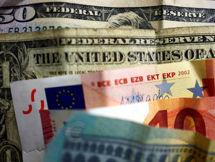 Молдавский лей обесценится по отношению к евро и доллару