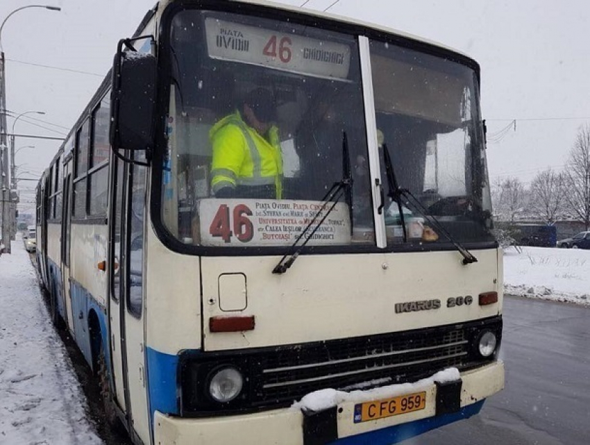 Водителя ужасного автобуса из Гидигича после жалобы священника наказали