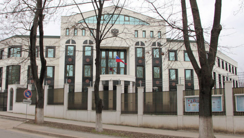Посольство России в Кишиневе открывает книгу соболезнований в связи с гибелью российского посла в Анкаре 