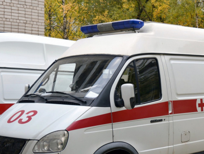 Молдаванин в России зарезал сожительницу и едва не убил ее дочь 