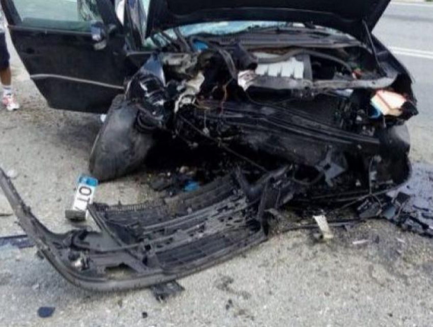 Страшная авария в Чимишлии - водитель сгорел заживо в разбитой машине