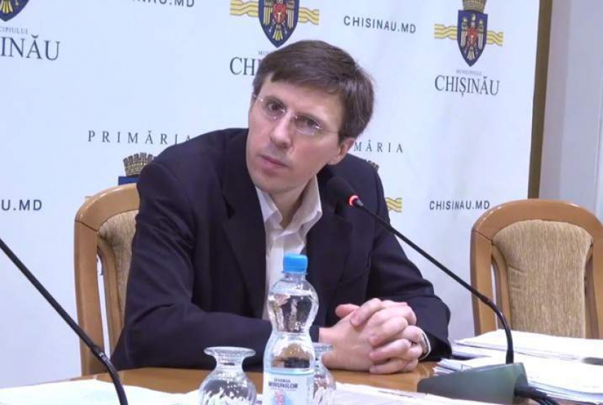 Скандальный законопроект либералов «О «Доринизации» Кишинева» рассмотрят во втором чтении