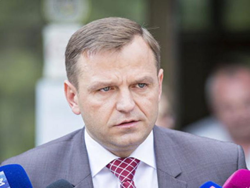 Глава МВД Андрей Нэстасе придумал, как избавить Кишинев от пробок