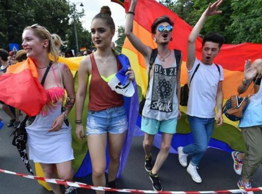 Депутаты PAS призывают поддержать в воскресенье марш секс-меньшинств