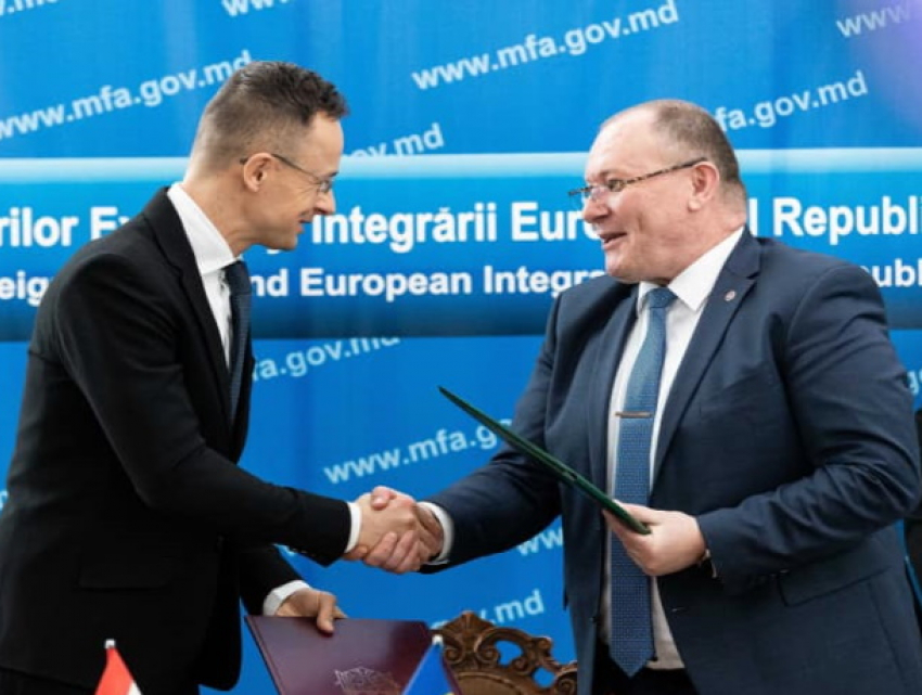 Молдова и Венгрия подписали соглашение по коронавирусу