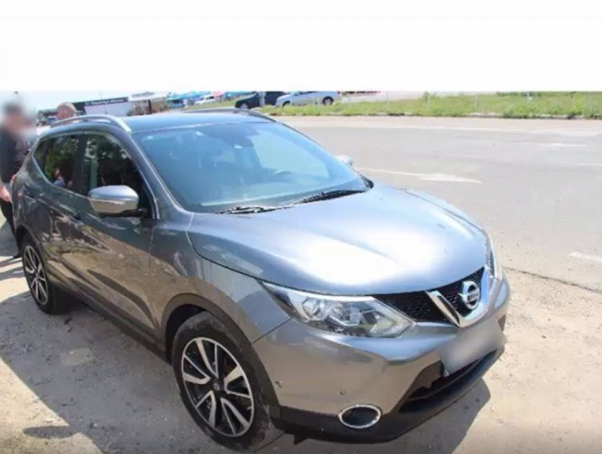 В Кишиневе сотрудник автомойки угнал автомобиль Nissan Qashqai