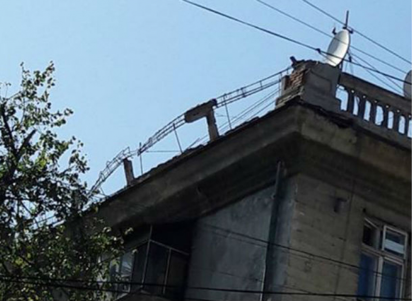 Смертельная опасность на улице Армянской возмутила жительницу Кишинева
