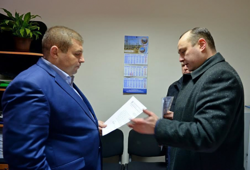 Социалисты потребовали от НАРЭ не повышать тариф на электроэнергию до тех пор, пока не будет проведен аудит компаний-поставщиков услуги