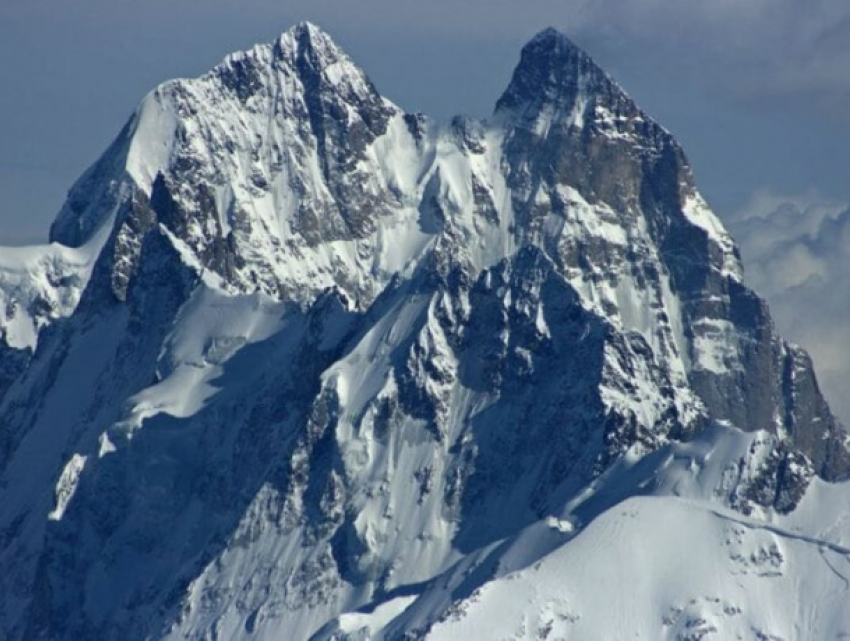 Двое альпинистов из РМ, пропавших в Грузии, не выходят на связь 11-й день