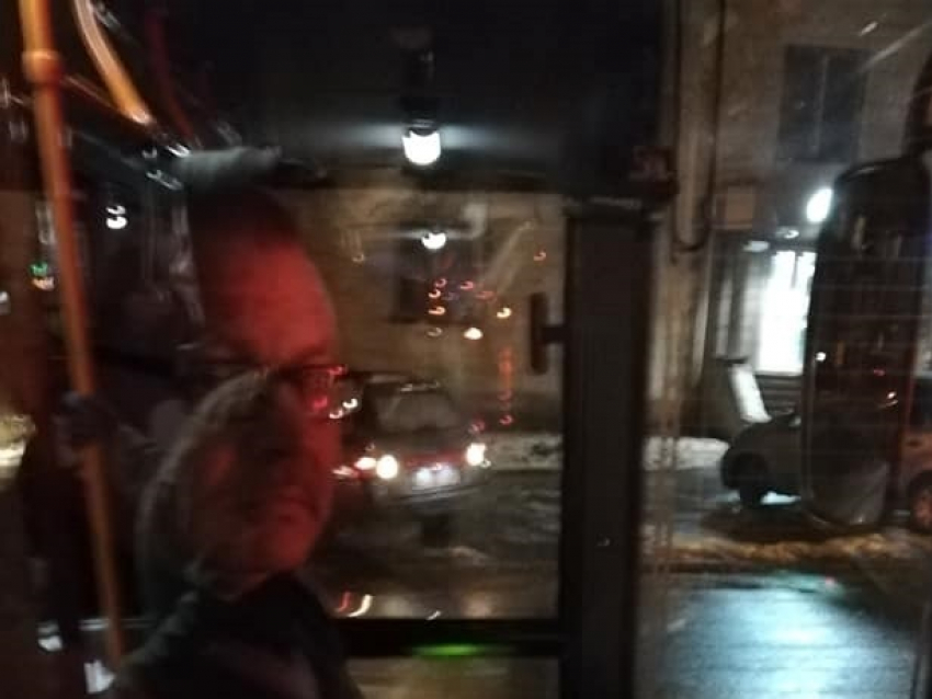 Дикий случай: В Кишиневе водитель не впустил в троллейбус инвалида и пообещал устроить «реанимацию»