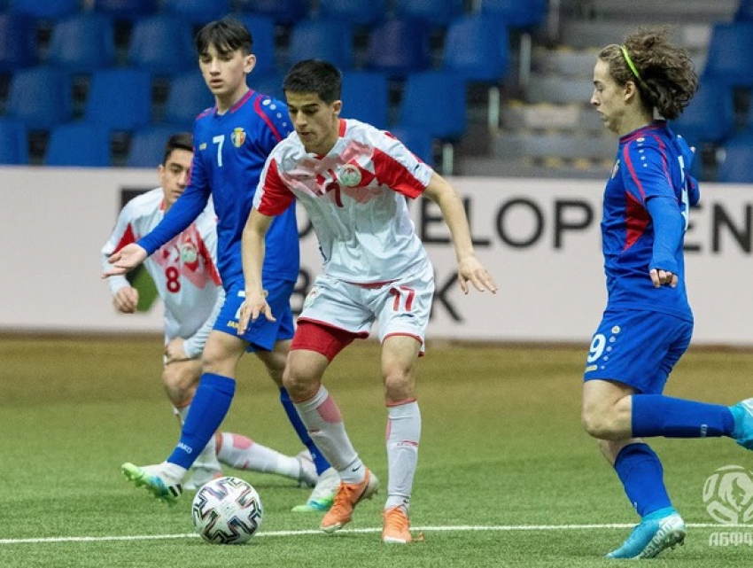 Стыд и позор – юношеская сборная Молдовы разгромно проиграла таджикам