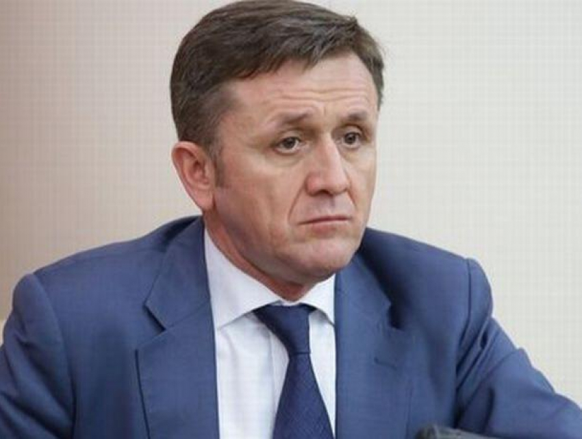 Чокан ответил Санду по поводу своей астрономической зарплаты - «я заслужил эти деньги, ведь мои реформы сэкономили миллионы леев"