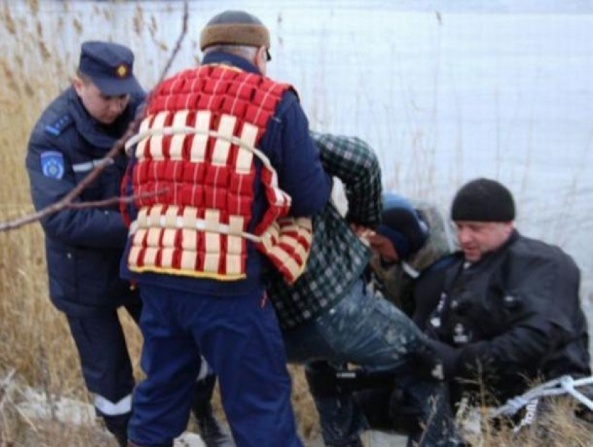 Помощь спасателей потребовалась двум отчаянным «смельчакам», решившим переплыть Гидигич