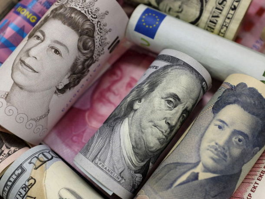 Молдавский лей укрепится по отношению к евро и отступит перед долларом: курсы валют на среду