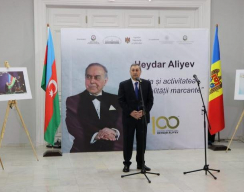В Музее Истории Молдовы состоялось торжественное открытие выставки, посвященной 100-летнему юбилею общенационального лидера азербайджанского народа Гейдару Алиеву