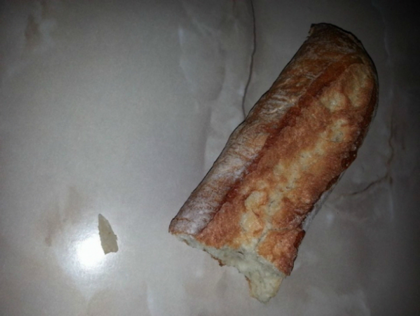 Французский багет с опасной начинкой купила молодая мать в супермаркете Кишинева