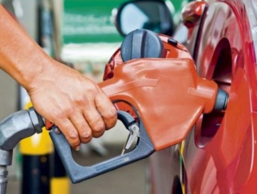Цены на топливо в Молдове вновь будет регулировать НАРЭ 
