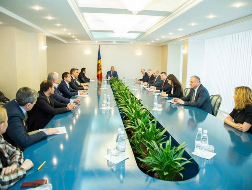 Торговые сети не будут повышать цены на продукты питания, - Додон